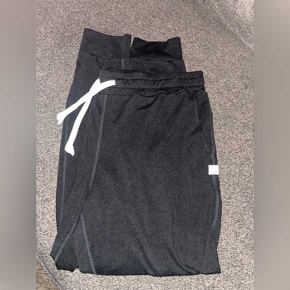 Vuori Pants - Vuori Black Halo Performance Joggers
